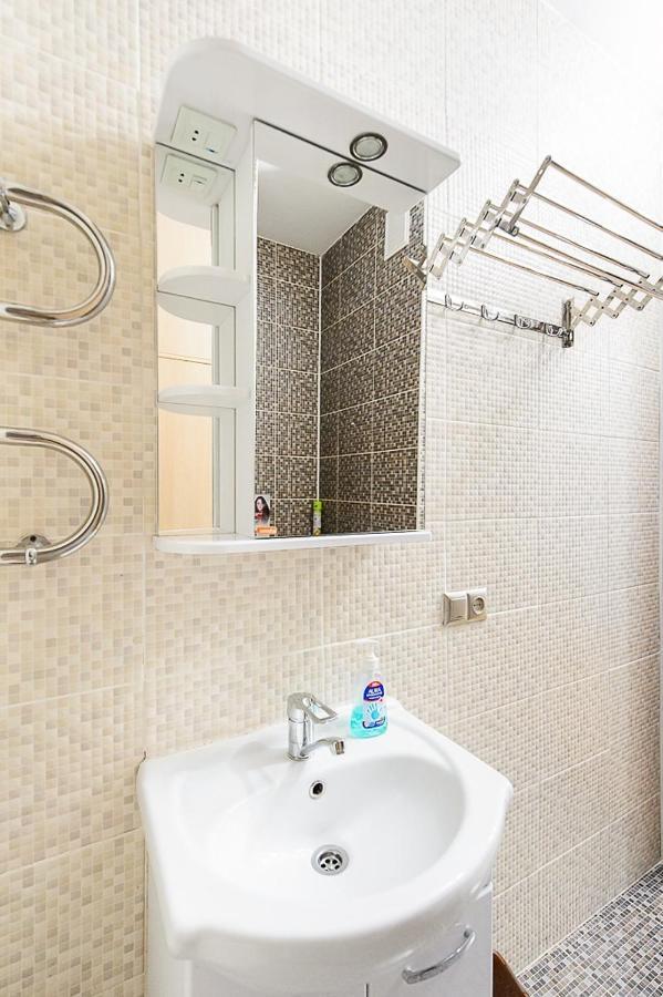 Apartment Оn Makatayeva 5 B Almatý Exterior foto