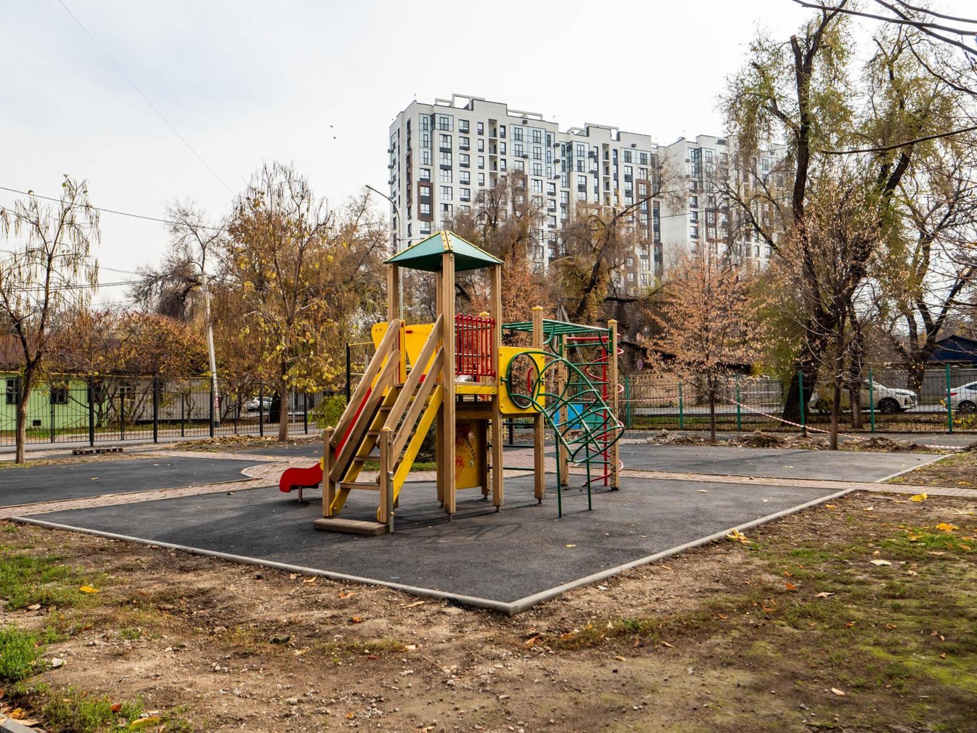 Apartment Оn Makatayeva 5 B Almatý Exterior foto