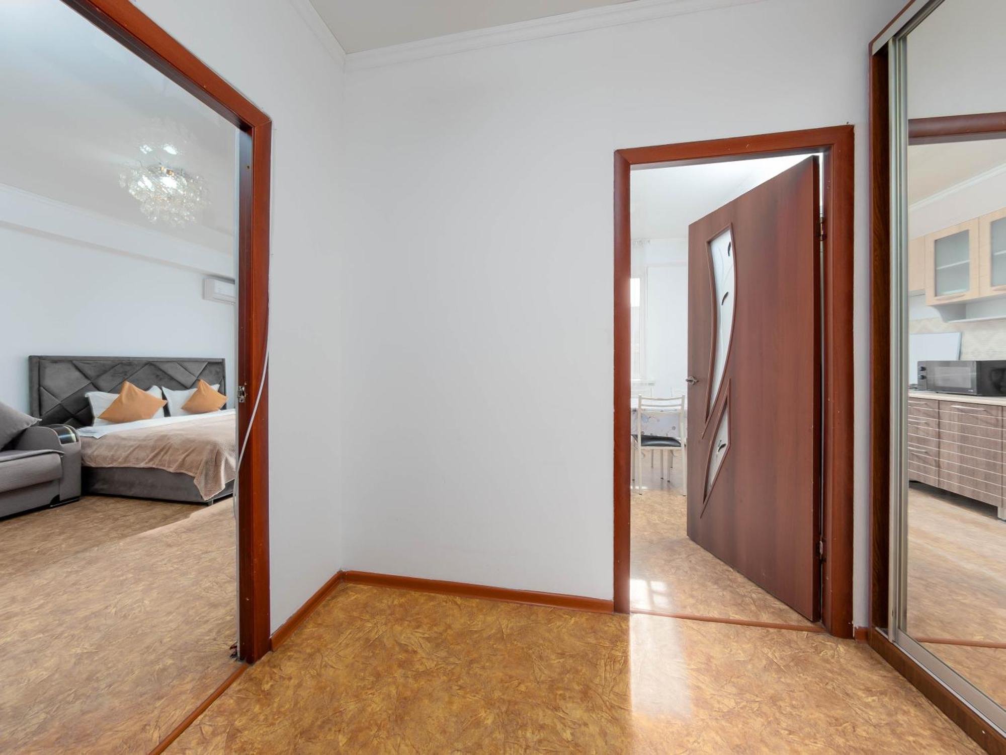 Apartment Оn Makatayeva 5 B Almatý Exterior foto